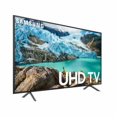 تلفزيون سامسونج UHD عالي الجودة مع صورة واضحة.